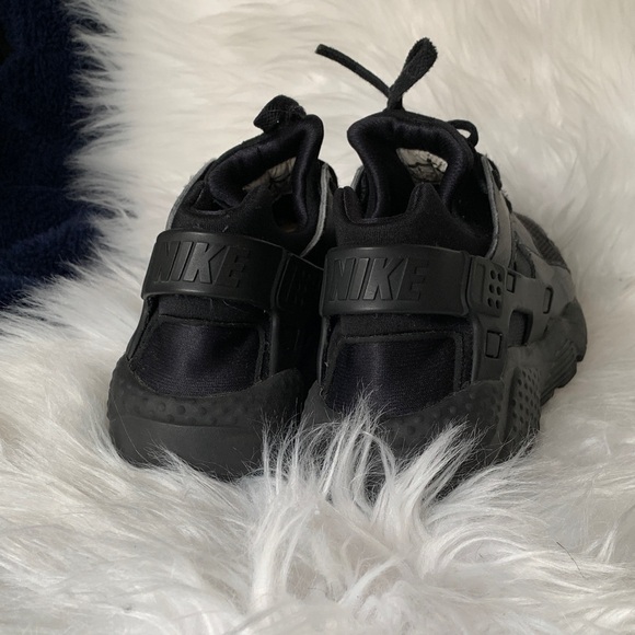 Youth Nike Unisex Huarache Run Triple Black - Picture 5 of 8